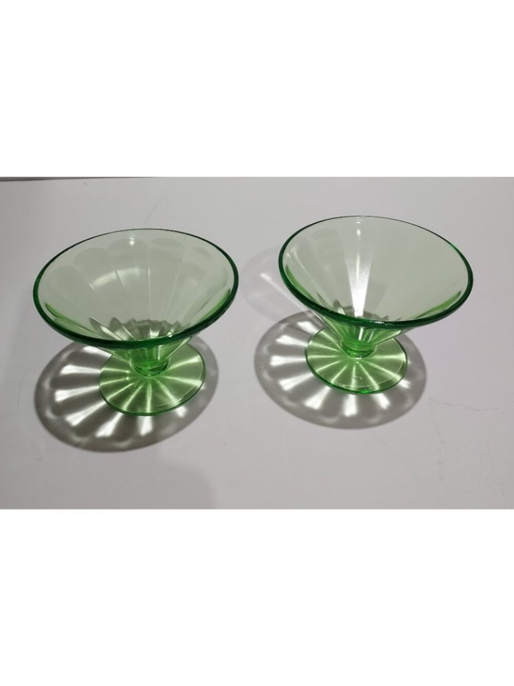Federal Glass Company Pudding Custard Sherbet 2 Cups Glowy Depression Green - Picture 10 of 16